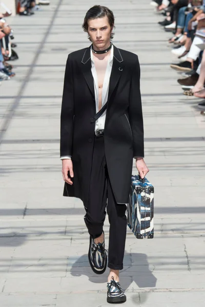 Look 41